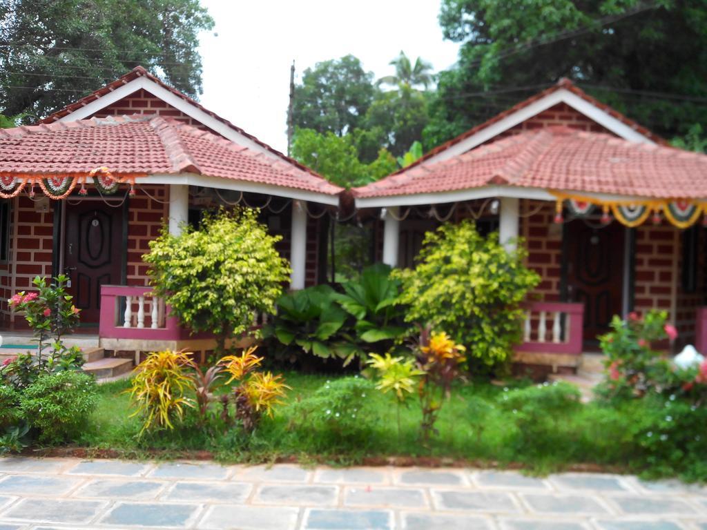 Yash Garden Residency Ganpatipule Exterior foto