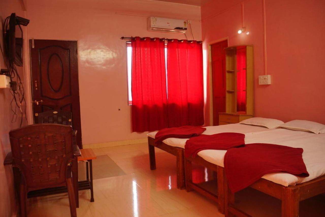 Yash Garden Residency Ganpatipule Exterior foto